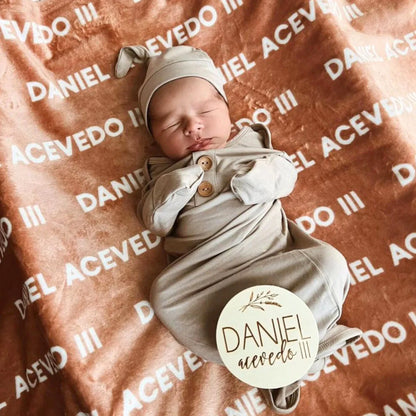 Mon Premier Plaid Personnalisé - Le Souvenir Doux des Premiers Jours au Prénom de Bébé